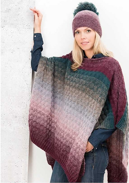 Poncho im Strukturmuster
