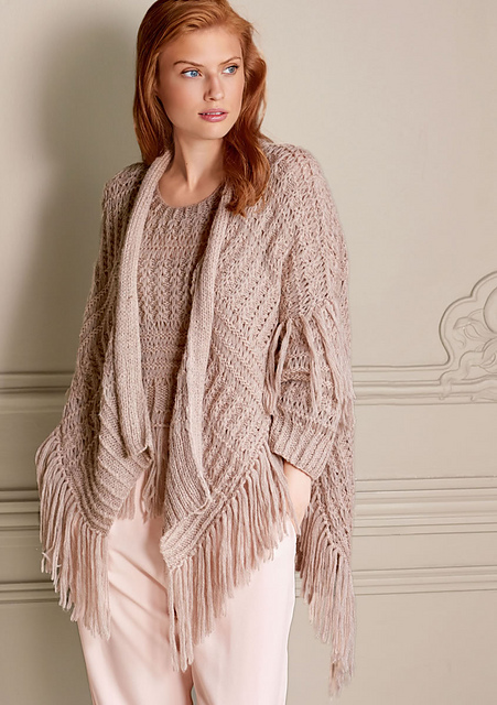 # 70 Jacke im Fall- und Hebemaschenmuster