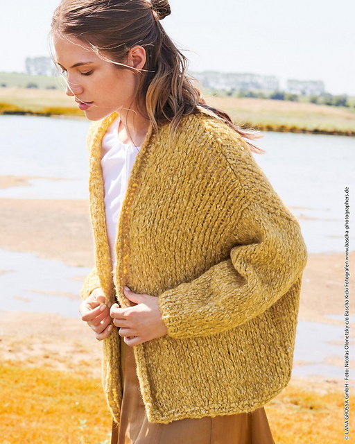 # 54 Verschlusslose Jacke mit Rollrand