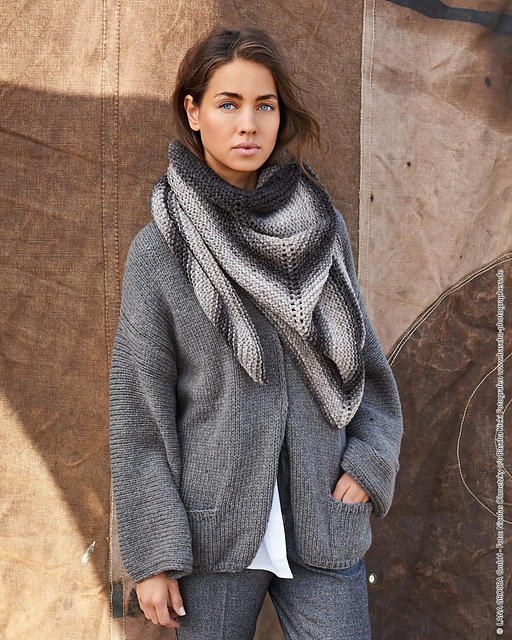 # 34 Cardigan mit aufgenähten Taschen
