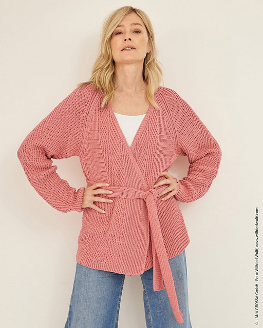 # 18 Raglanjacke mit Rippenstrukturmuster