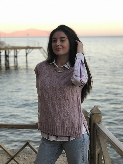Vivienne_vest