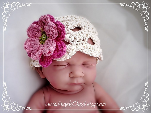 Eggshell beanie with flowers No. 13