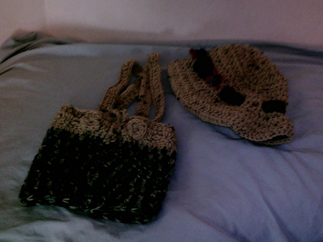 Fisherman's hat and shorts