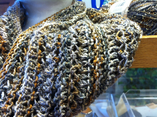 Roman Holiday Cowl