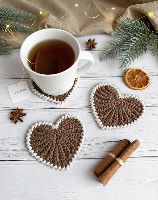 Ravelry: Frejdis heart coasters pattern by Malin Fredriksson