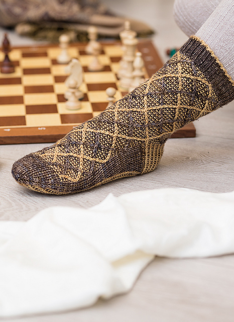 Argyle Check Socks