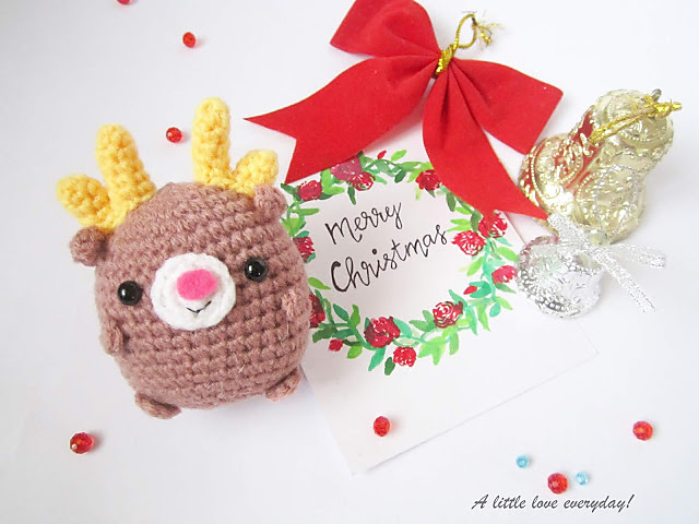 Reindeer ornament