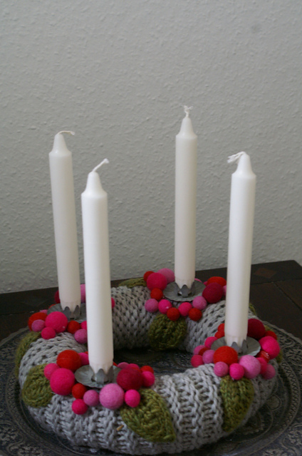 Knitted advent wreath / strikket adventskrans