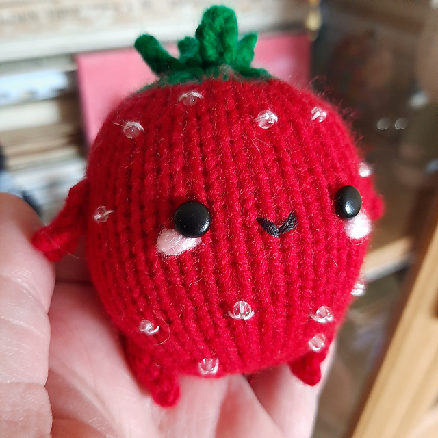 Ravelry: Strawberry-Chan pattern by Anjé Esterhuizen