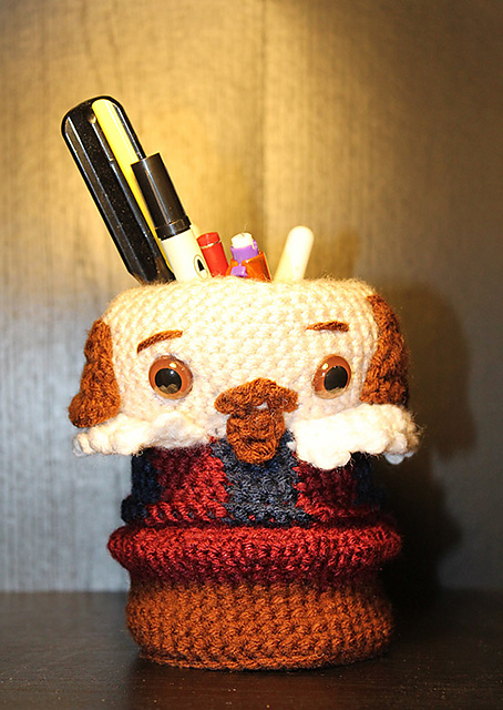 Shakespeare Pen Cup / Ami
