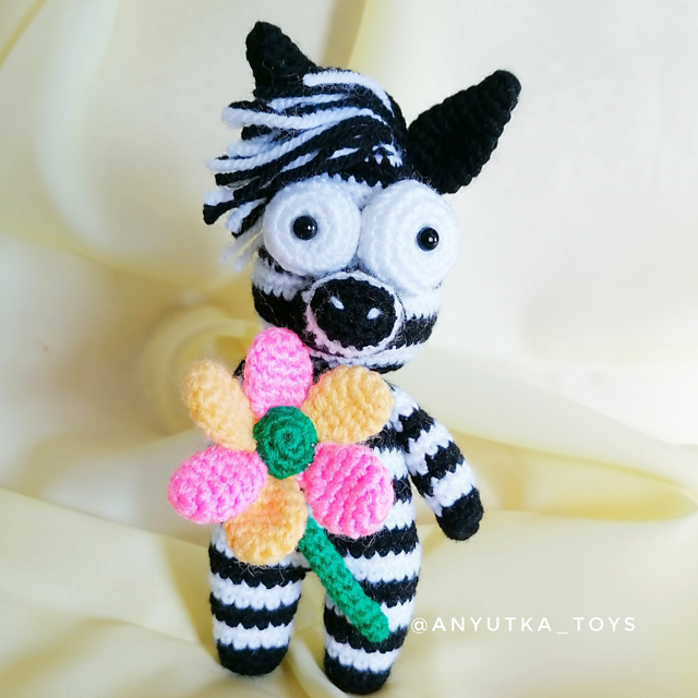 crochet amigurumi zebra