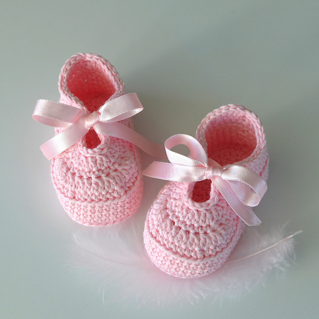 Handmade Crochet Baby Booties - Wool Blend Sneaker Slippers, 0-6 Months, Unisex, White, Handmade In UK