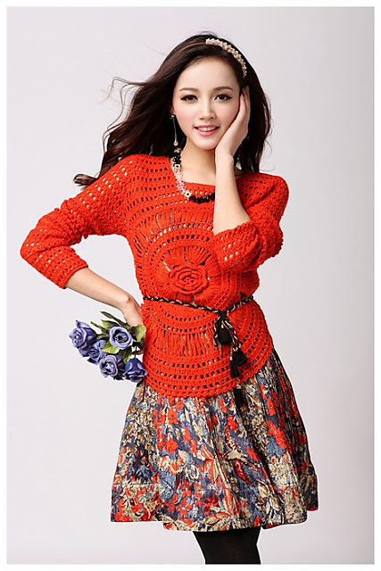 Flower Center Fall Pullover