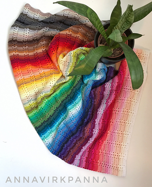 Catona Rainbow Blanket