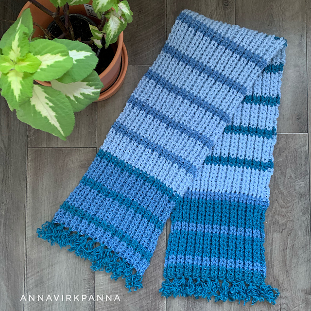 Winter Blues Scarf