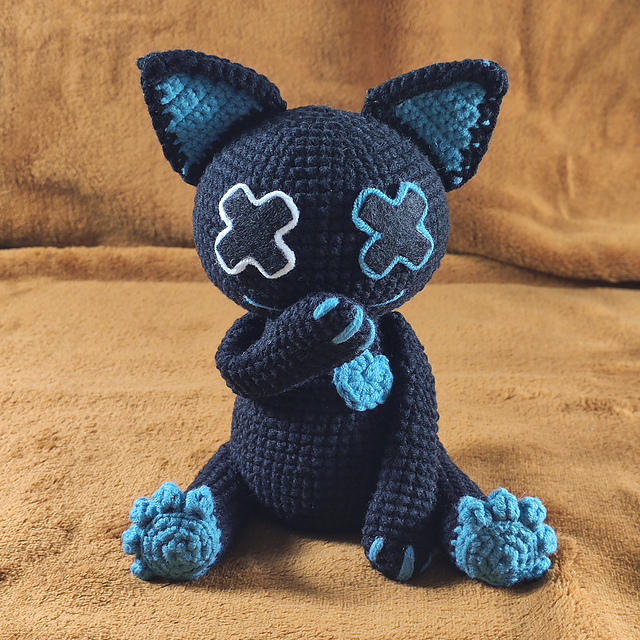 Creepy cat