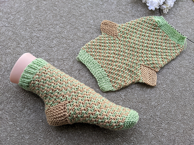 Flat Two-Color Socks