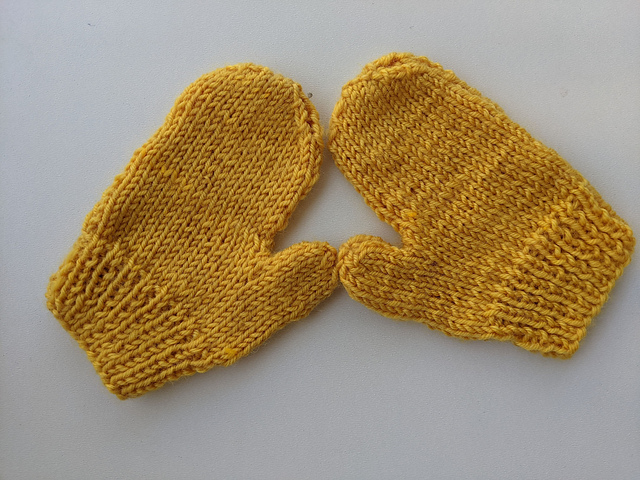 Flat Kids Mittens