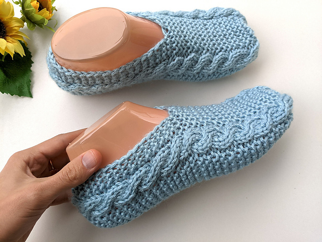 Flat Cable Slippers