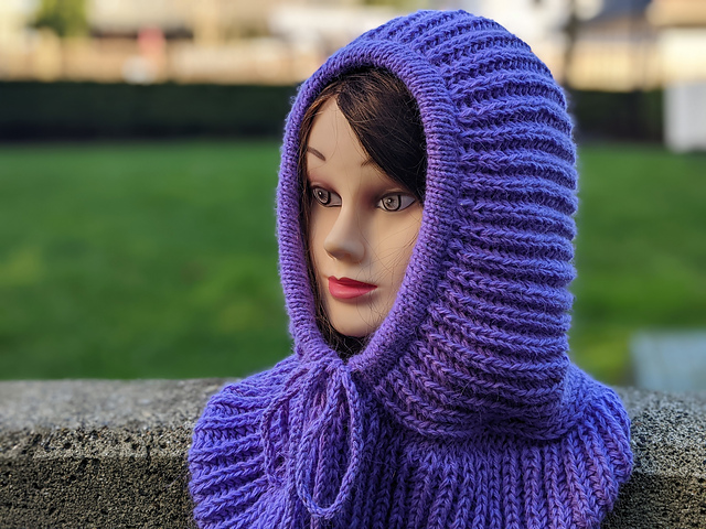 Ribbed Hooded Cowl