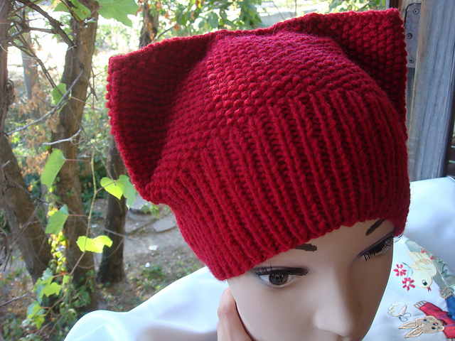 Seed Stitch Cat Hat
