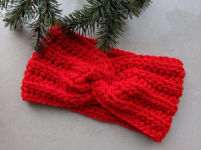 Twist & Turn Earwarmer