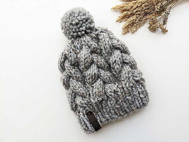Chunky Cable Beanie (in round)