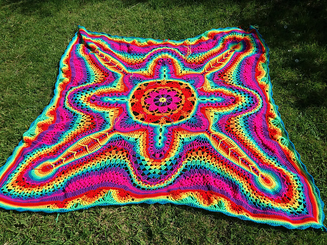 Cosmic Starburst throw