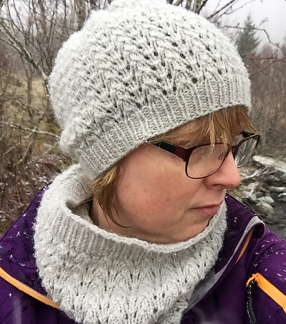 Agatha beanie and cowl