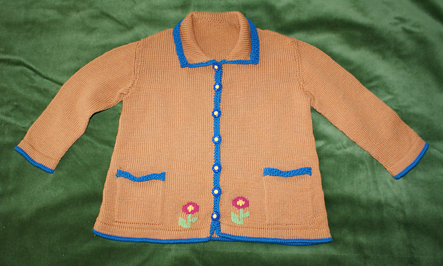 1319 Babycoat with bonnet