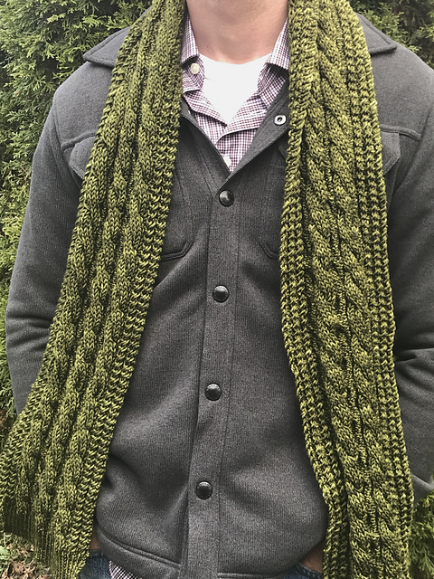 Pineland Cable Scarf