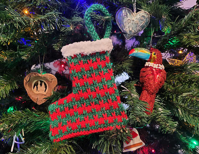 Christmas stocking with slipped stitch
