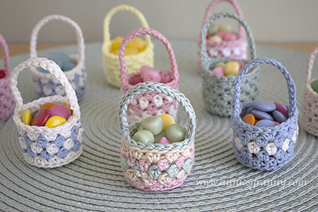Mini Easter Baskets