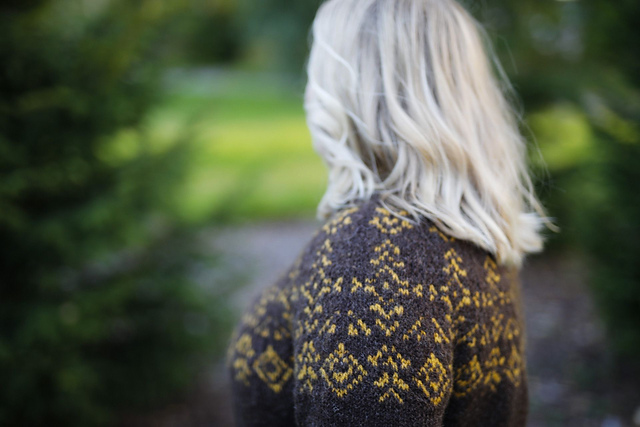 Amidala sweater