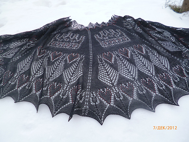 Queen Margot Lace Poncho