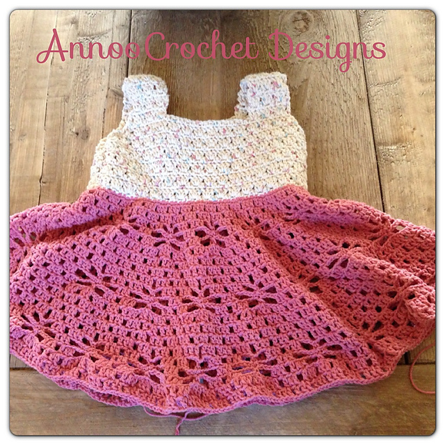 annoo crochet petal dress Just finished my dress and matching pair of barefoot sandals. This is an  Annoo crochets pattern called the petal dress made with Hobbii's Cotton  Kings Sultan yarn.   https://crochetknittingnew.blogspot.com/2022/08/beautiful-crocheted-baby- dress