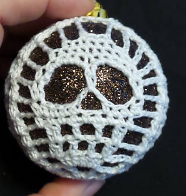 Skull Ornament