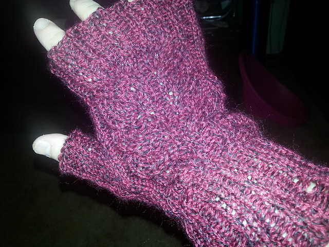 Delicate Leaf Mitts