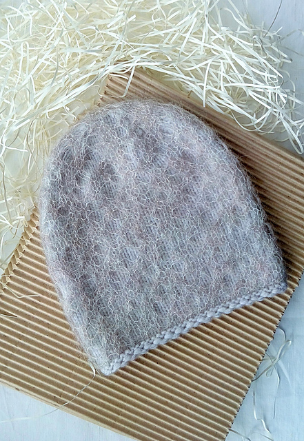 Cobweb hat