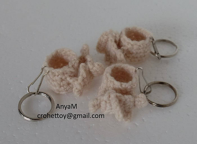 3 Vertebrae  Keychains