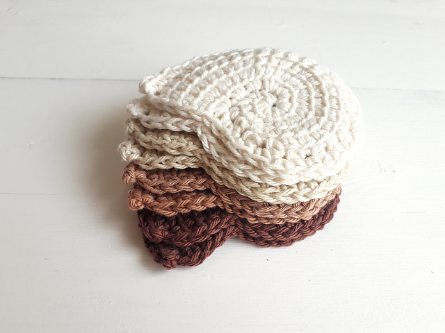 Seashell Scrubbie
