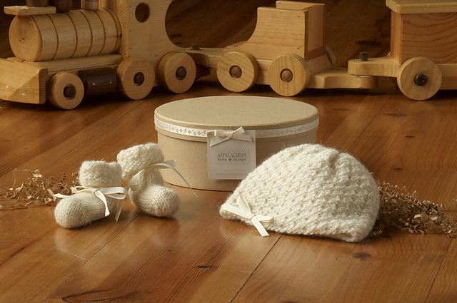 Alpaca Baby Hat and Booties Kit