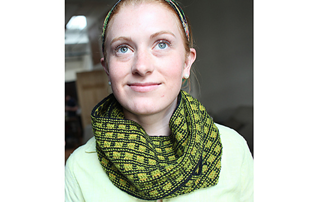 Colorplay Cowl
