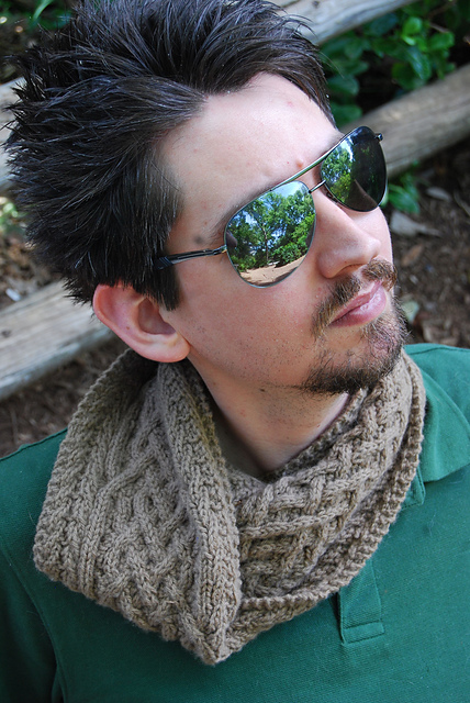 Infinite Cables Cowl