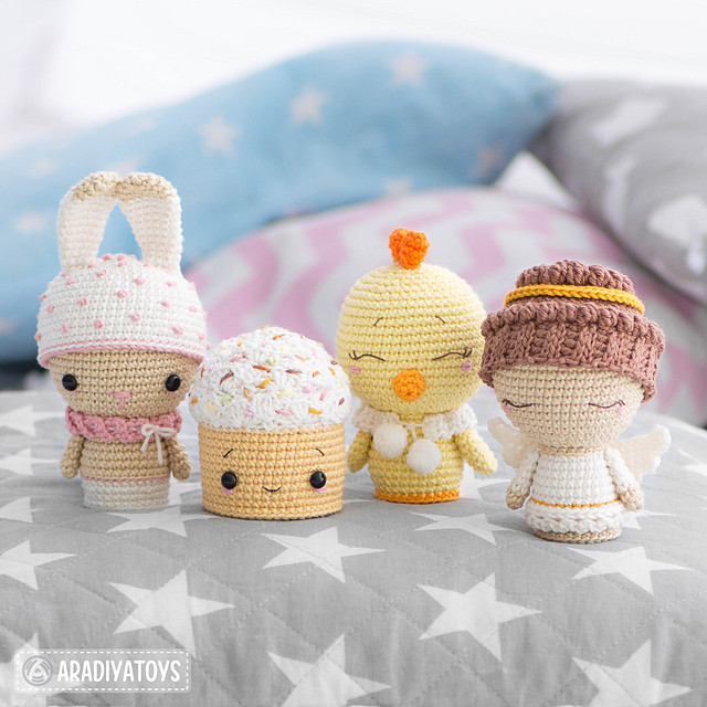 Easter Minis