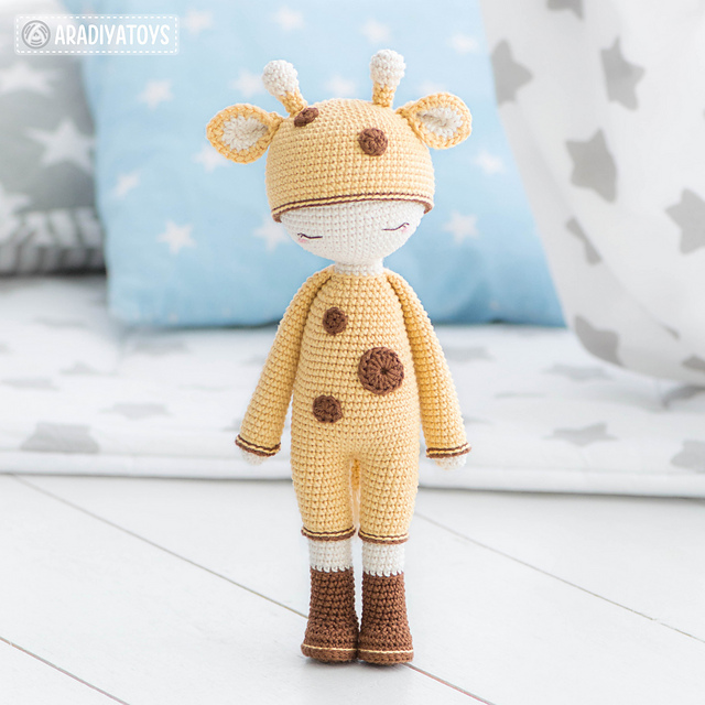 Friendy Sonya the Giraffe