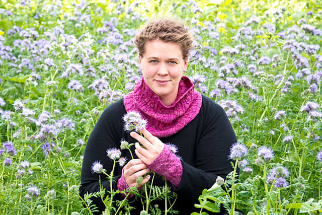 Butterflies and Leaves Cowl
