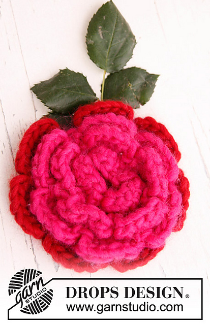 0-757 Crochet flower