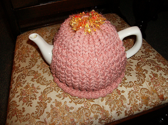 Susie's Loomed Tea Cozy Pattern